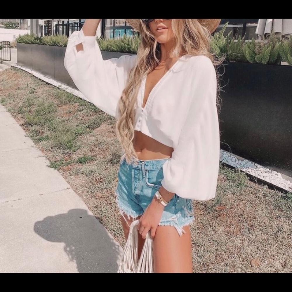 NWT White bell sleeve crop top